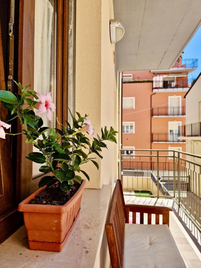 La Chiostrina By Tramonti Apartments L'Aquila Luaran gambar